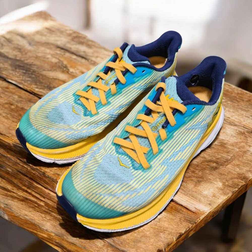 HOKA One One Clifton 9 Youth Running Shoes